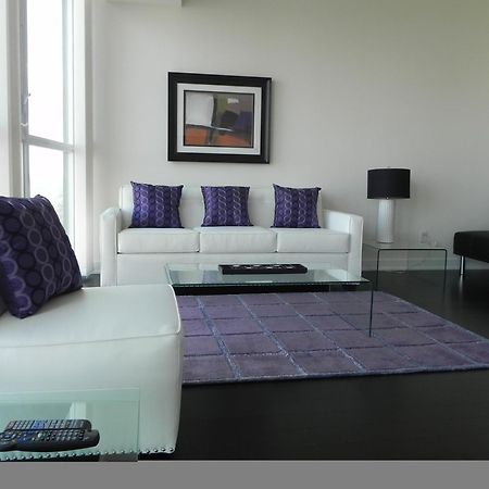 พาร์ธเวย์ ลักชัวรี่ สวีทส์ Apartment มิสซิสซอกา ห้อง รูปภาพ