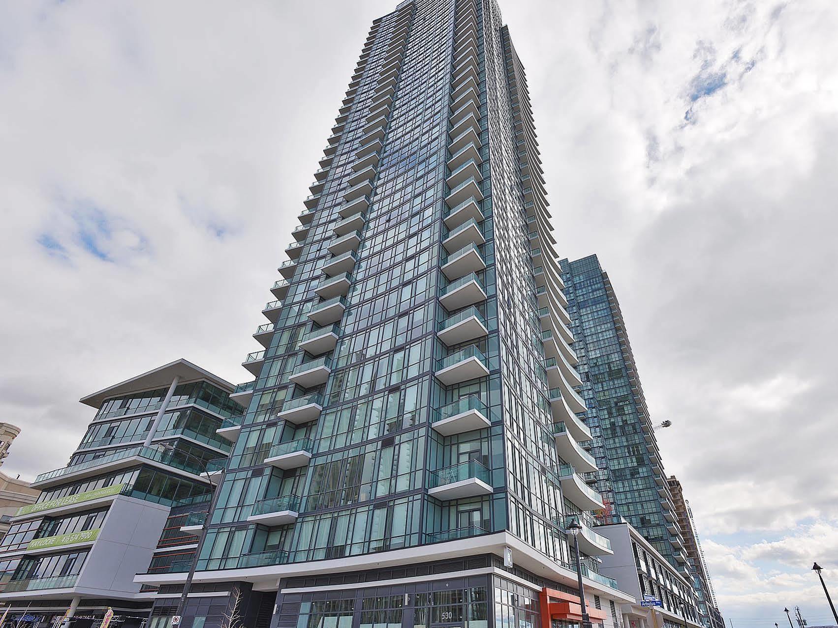 พาร์ธเวย์ ลักชัวรี่ สวีทส์ Apartment มิสซิสซอกา ภายนอก รูปภาพ