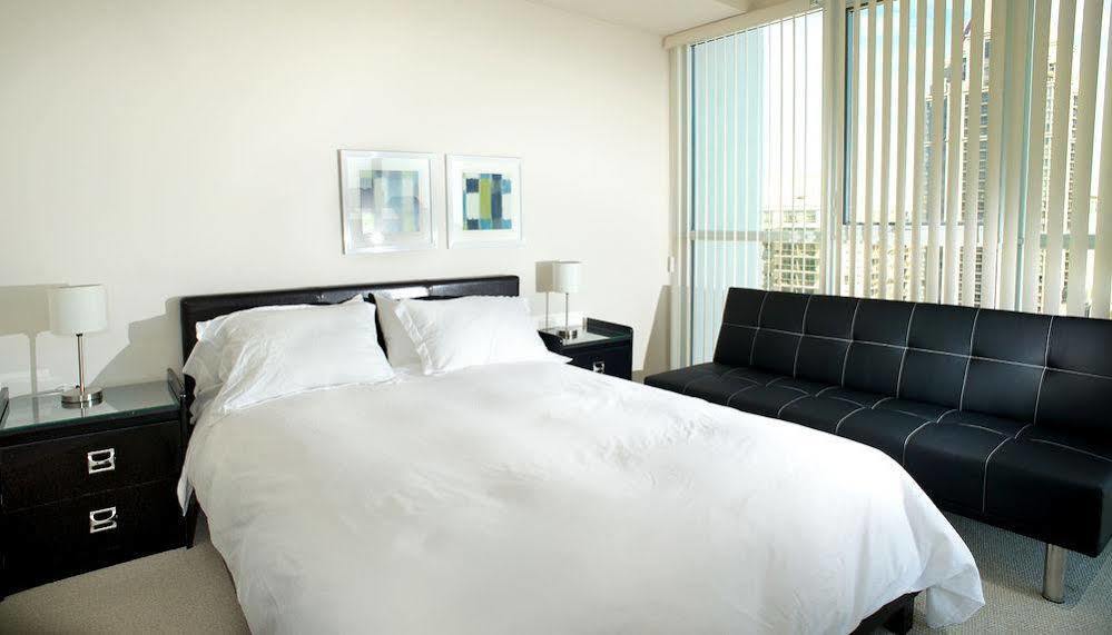 พาร์ธเวย์ ลักชัวรี่ สวีทส์ Apartment มิสซิสซอกา ภายนอก รูปภาพ