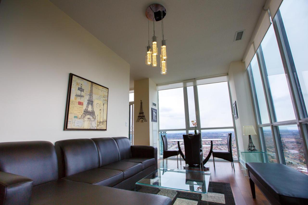 พาร์ธเวย์ ลักชัวรี่ สวีทส์ Apartment มิสซิสซอกา ภายนอก รูปภาพ